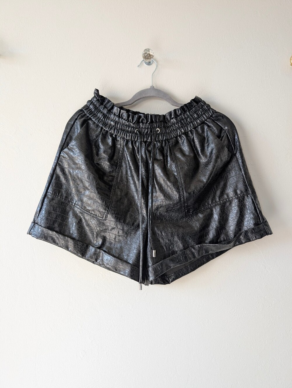 Zenana Womens XL Black Croc Embossed Faux Leather Shorts Paperbag Waist
